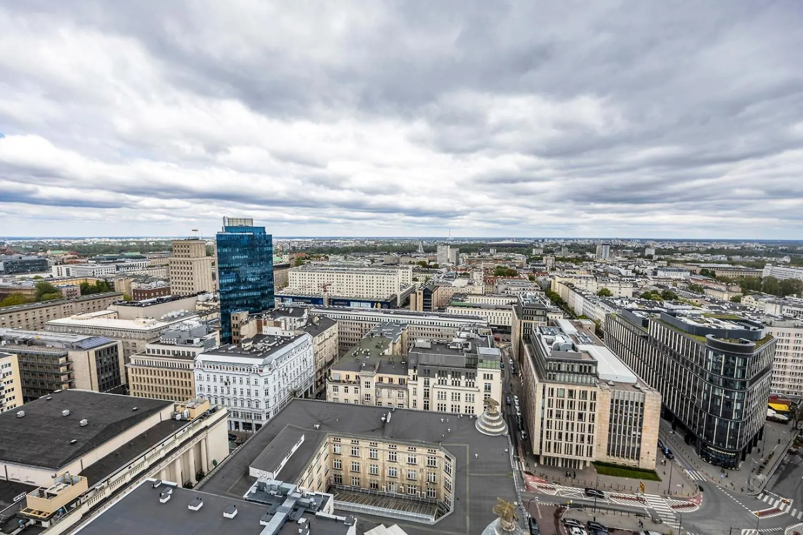 Apartments With View Of Warsaw 23Rd Floor